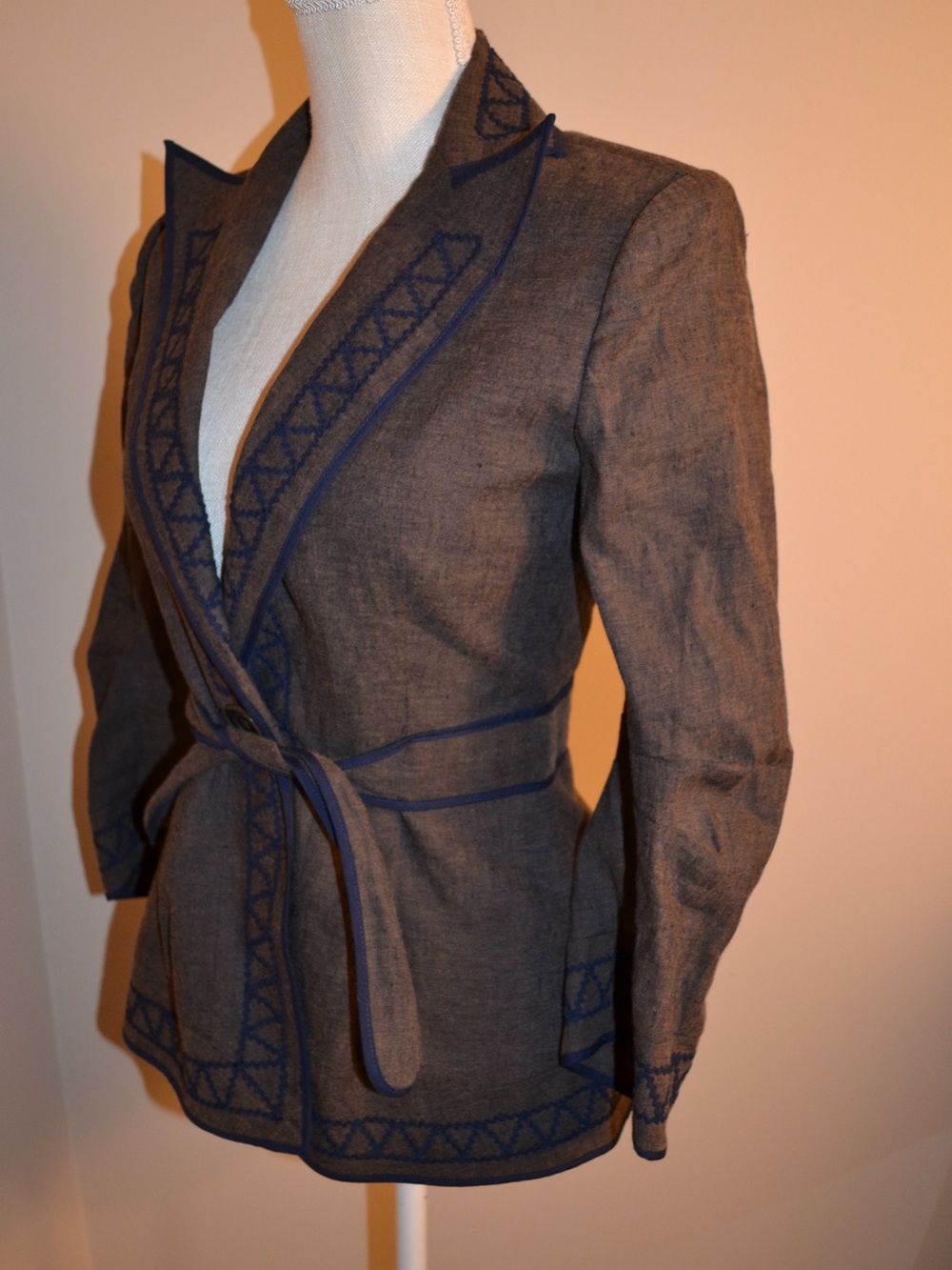 BCBGMaxAzria Brown Blazer with Navy Trim and Belt - Picture 2 of 7